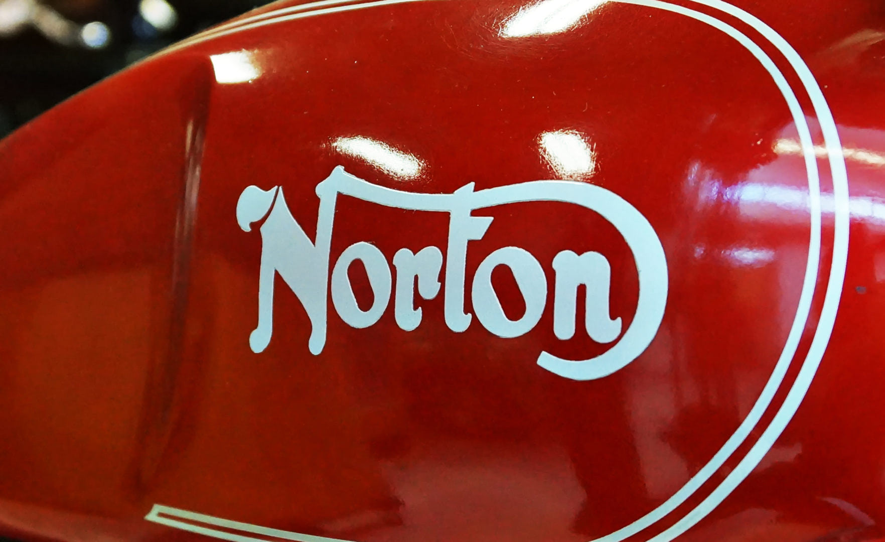 Norton moto logo
